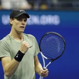 Jannik Sinner défiera Daniil Medvedev en quart de finale à New York KEYSTONE/AP/Adam Hunger
